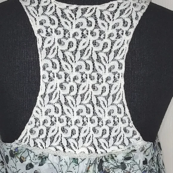 Shop 126 Raquel Alt Light Green Tiered Dress Size 40 / Small - Picture 8 of 11